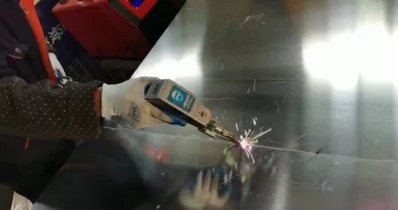 1000w 1500w 2000w Fiber Laser Welding Machine For Metal