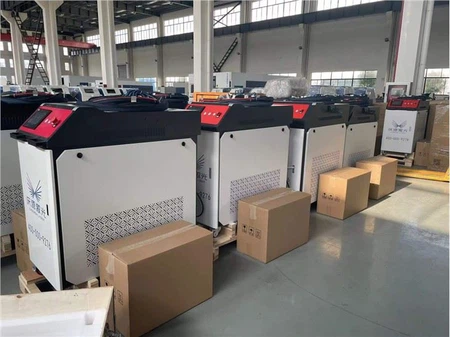 Best Price Portable Laser Welder Handheld Laser Welding Machine 1kw 1.5kw 2kw For 4mm Stainless Steel Aluminum Metal